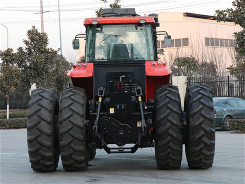KAT 2204D tractor