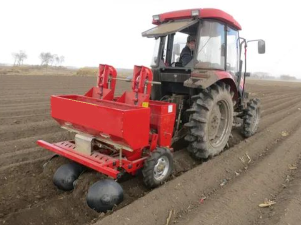 potato digger(1)