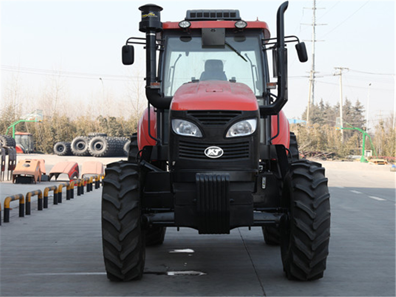KAT 1404 tractor