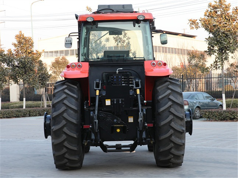 KAT 2004 tractor