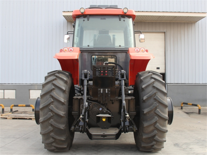 KAT 2804F tractor