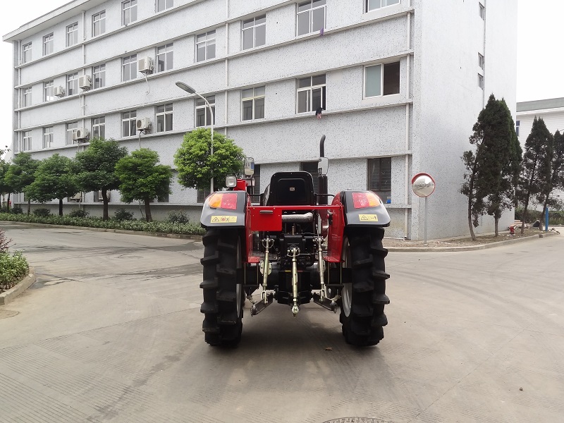 DF600 Tractor