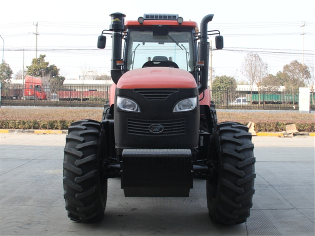 KAT 2804F tractor