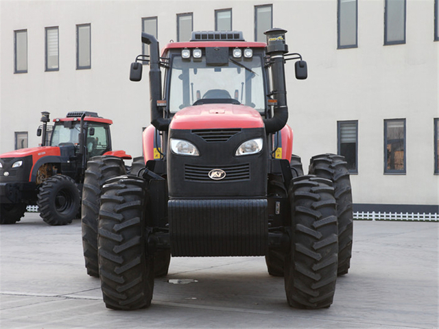 KAT 2804 tractor