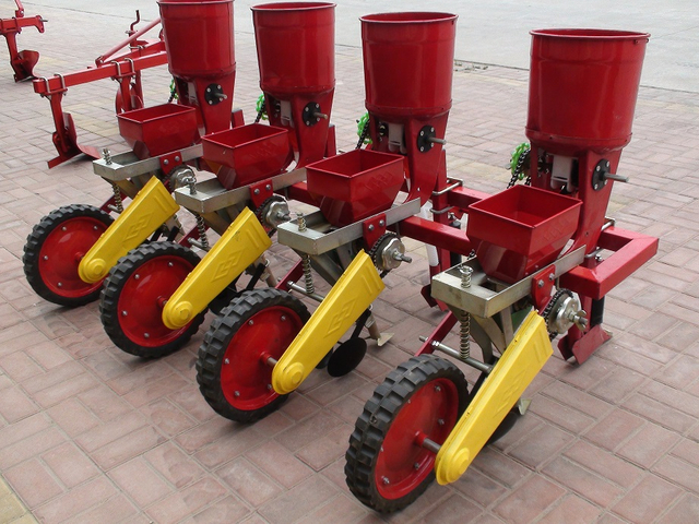  2BYF Corn Planter with Fertilizer