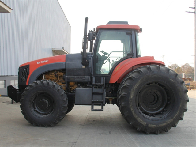 KAT 2004F tractor