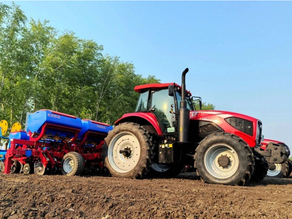 Intelligent Agricultural Machinery YTO Tractor Work in Black Soil