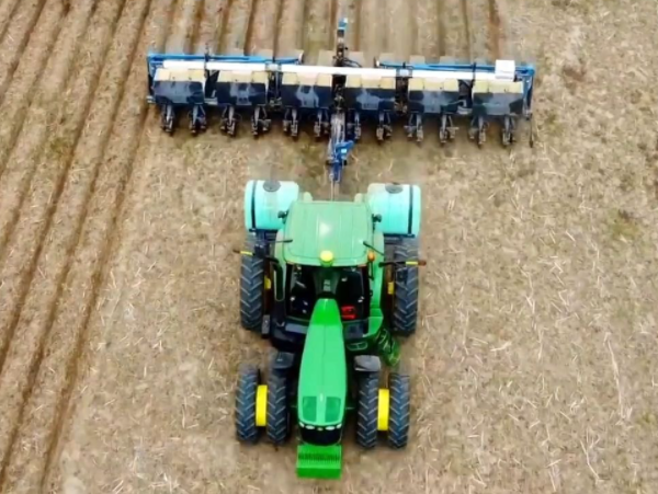 Mechanized Technology for Soybean Corn Planting and Corn Precision Sowing