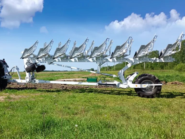Spring Plowing for Thousands of Miles: The Largest Domestically Plough made in FOTMA