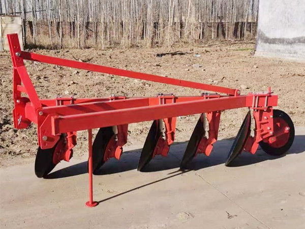 How to Choose between Disc Plough and Moldboard Plough?