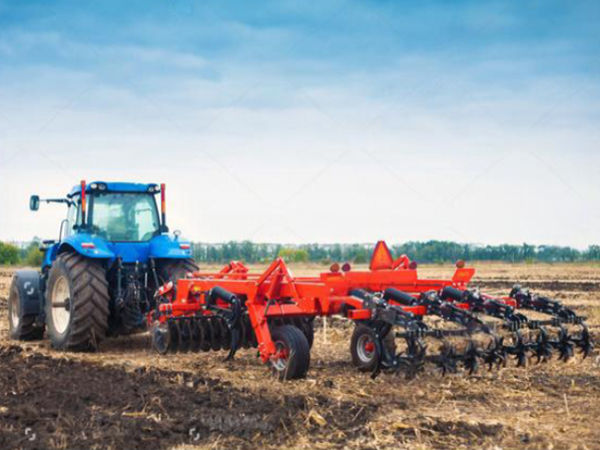 The Best Tractors for Farms in 2025: Precision, Power and Smart Innovation