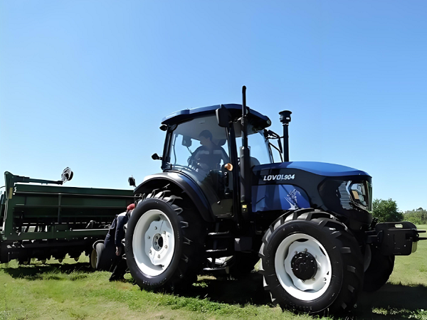 LOVOL tractor (3)