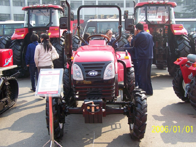 YTO SG254 Tractor