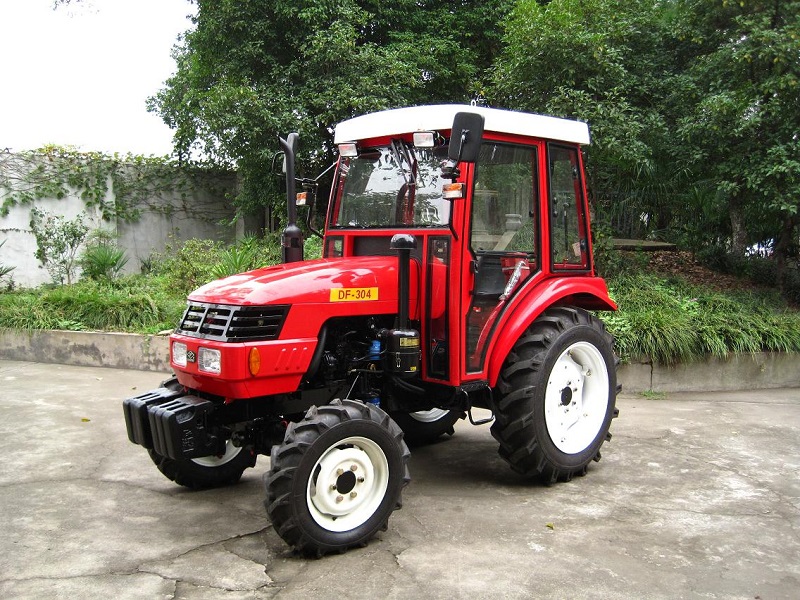 DF304EM tractor