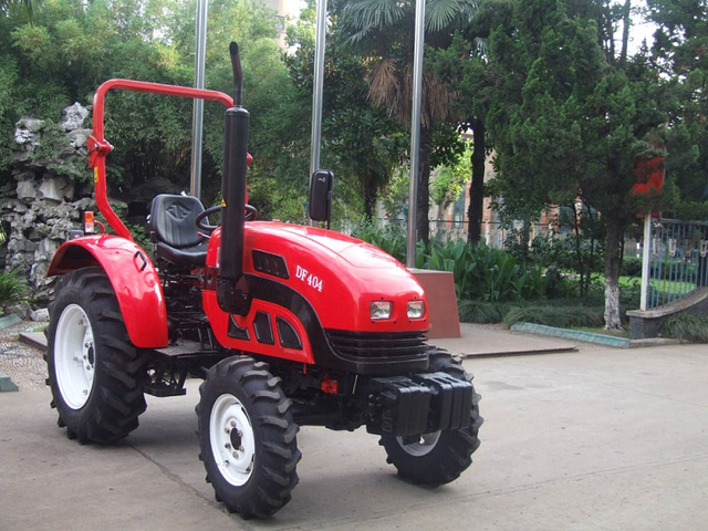DF404EC Tractor