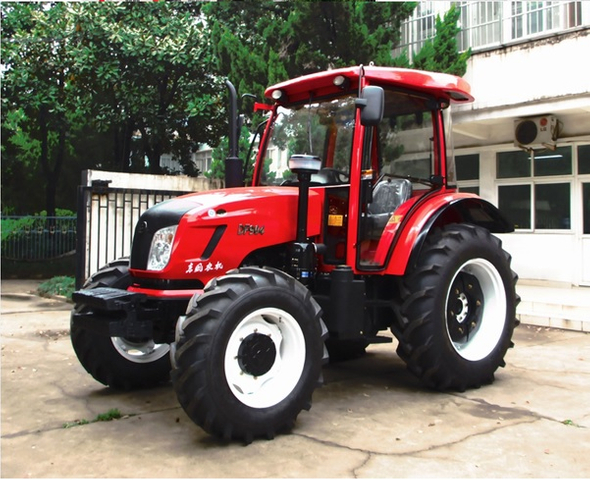 DF904 Tractor