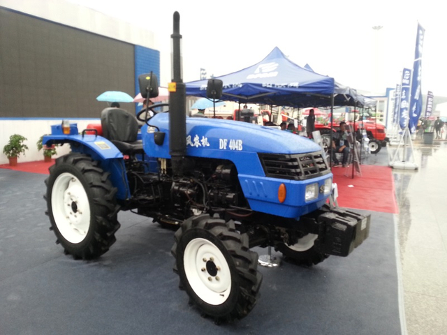 DF404EM Tractor