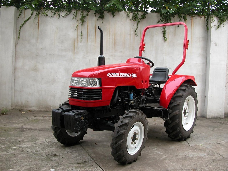 DF304EM tractor