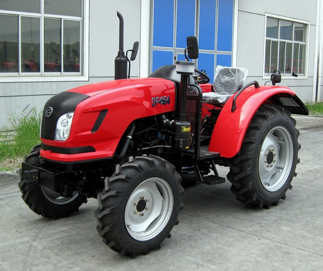 DF454 Tractor