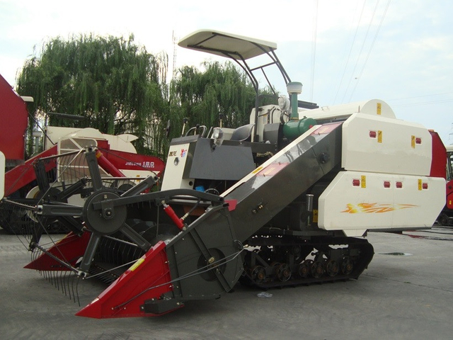 4LZ-2.0 Rice Combine Harvester